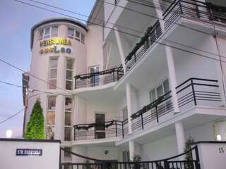 Гостевой дом Pensiunea Leo Брашов-7